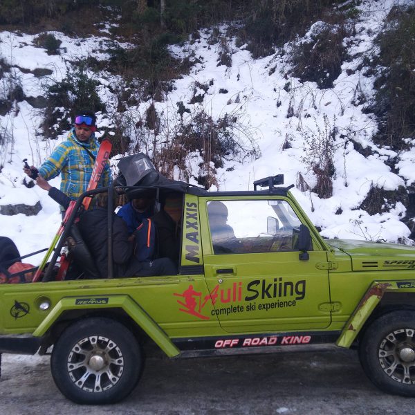 auli skiing course uttarakhand india
